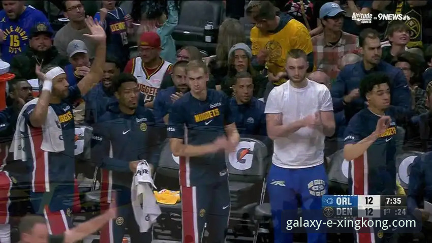 星空游戏下载 一场数据盛宴的深度评测:从骑士魔术对攻战看现代篮球的战术演进